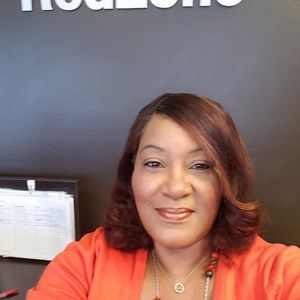 Meet your Posher, Norma